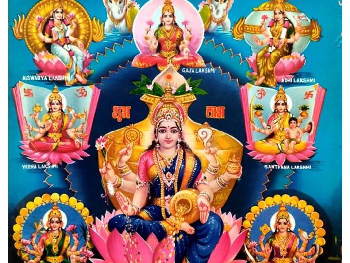 मौनी अमावस्या के दिन पवित्र नदी के तट पर जल में काले तिल मिलाकर दक्षिण दिशा की तरफ अपना मुख करें और पितरों को जल अर्पित कर पिंडदान करें. मान्यता है इससे तीन पीढ़ियों के पूर्वज तृप्त हो जाते हैं. परिवार में सुख-समृद्धि का वास होता है.