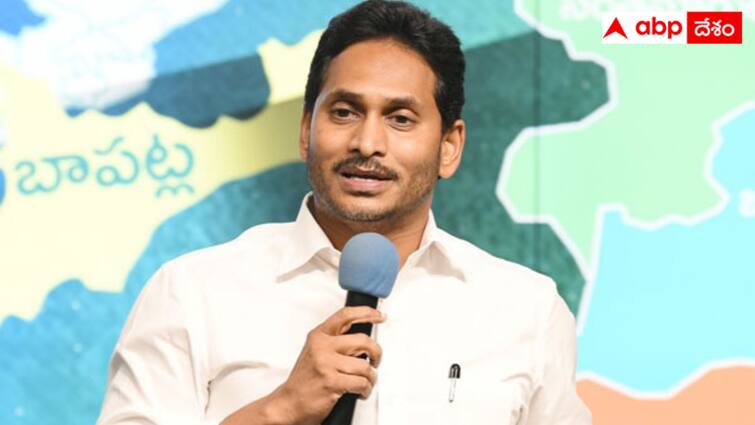 YSRCP fact that only SC, ST and BC MLAs are being changed in YCP What is the Reason abpp YSR Congress Strategy :  రిజర్వుడు నియోజకవర్గాల్లోనే అభ్యర్థుల్ని మారుస్తున్నారా ?  ఇతర చోట్ల ఎందుకు వైసీపీ పెద్దలు నిర్ణయం తీసుకోలేకపోతున్నారు ?