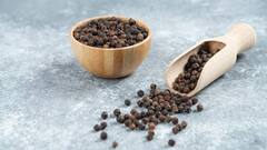 असली- नकली काली मिर्च के बीच ऐसे करें फर्क, यह है टेस्ट करने का तरीका