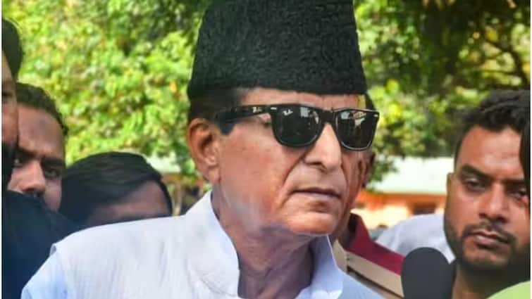 SP Leader Azam Khan gets big relief acquitted in dungarpur colony case by Rampur MP MLA court Azam Khan Case: सपा नेता आजम खान को बड़ी राहत, इस मामले में रामपुर की अदालत ने किया बरी