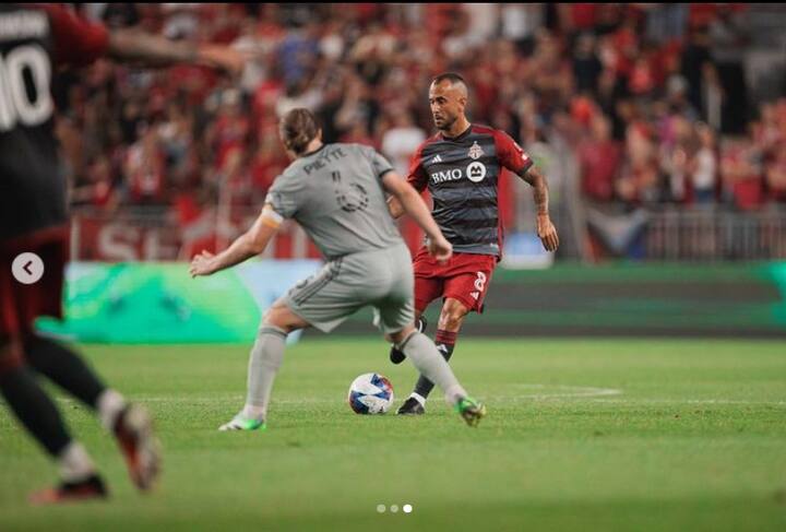 আইএসএল ডার্বির আগে আরও শক্তিশালী হল ইস্টবেঙ্গল। লাল-হলুদ শিবিরে যোগ দিলেন এমন একজন, যিনি খেলেছেন লিওনেল মেসির (Lionel Messi) সঙ্গে।