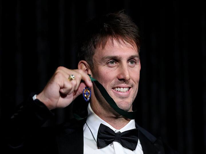 Mitch Marsh poses with the Allan Border Medal during the 2024 Cricket Australia Awards at Crown Palladium on January 31, 2024 in Melbourne, Australia. (Image Credit: Getty)