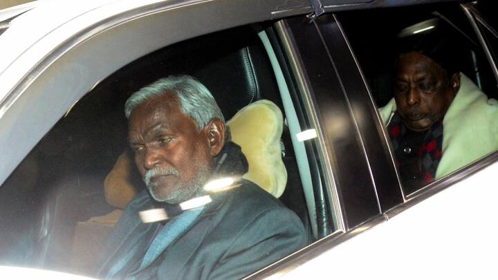 वहीं, विधायक दल की बैठक के बाद चंपई सोरेन को झारखंड के अगले मुख्यमंत्री के रूप में चुन लिया गया है. (Photo- PTI)