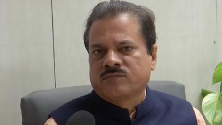 आईएमडी के महानिदेशक मृत्युंजय महापात्र की ओर से कहा गया कि यूपी-बिहार समेत उत्तर भारत के अन्य हिस्सों में भी हल्की बारिश के साथ ठंड बढ़ी है. फरवरी में सामान्य से अधिक बारिश हो सकती है.