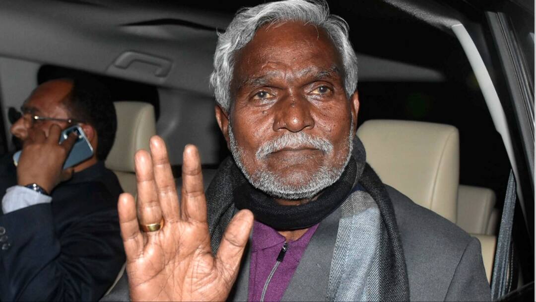 Champai Soren: झारखंड में CM पद की शपथ लेने वाले चंपई सोरेन कितने पढ़े लिखे हैं...किसे मानते हैं अपना आदर्श? Champai Soren Education who took oath as Jharkhand CM Whom does he consider as his role model Champai Soren: झारखंड में CM पद की शपथ लेने वाले चंपई सोरेन कितने पढ़े लिखे हैं...किसे मानते हैं अपना आदर्श?