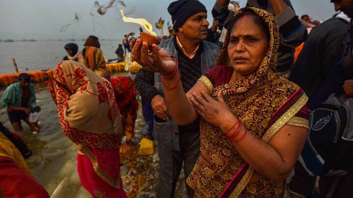 એવું માનવામાં આવે છે કે આ ત્રણ પેઢીના પૂર્વજોને સંતુષ્ટ કરે છે. પરિવારમાં સુખ અને સમૃદ્ધિ રહે છે.