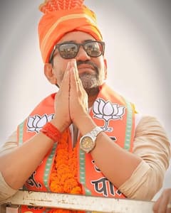 Birthday Special: आलीशान घर..कई महंगी गाड़ियां,बेहद लग्जरी है सिंपल से दिखने वाले ‘निरहुआ’ की लाइफ, जानें नेटवर्थ