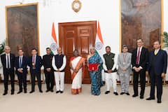 Union Budget 2024 : अर्थसंकल्प सादर करण्यापूर्वी राष्ट्रपतींकडून अर्थमंत्र्यांना शुभेच्छा!