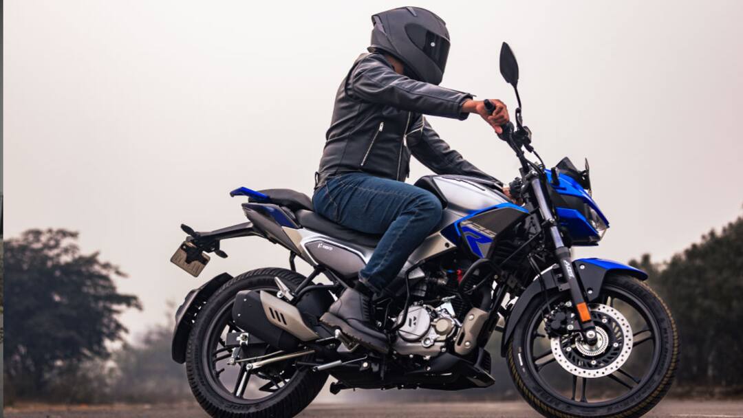 Latest Launched Bike नवीन बाईक खरेदी करायचीय? जानेवारीत लाँच झाल्या 5 सुपर बाईक्स; फिचर्स पाहून लगेच बुक कराल! Latest Launched Bike list some latest launched bikes in january indian market Latest Launched Bike नवीन बाईक खरेदी करायचीय? जानेवारीत लाँच झाल्या 5 सुपर बाईक्स; फिचर्स पाहून लगेच बुक कराल!