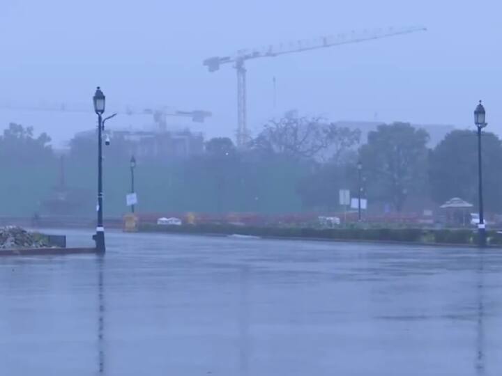 Delhi's Air Quality Index on Thursday morning stood at 250, which is a marked improvement compared to 386 at 7 pm on Wednesday. (Photo: ANI)
