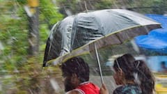 Delhi Rain: दिल्ली में लगातार दूसरे दिन झमाझम बारिश ने बढ़ाई मुसीबत, अब IMD ने जारी की चेतावनी