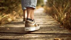 Benefits of Retro Walking :आरोग्यासाठी ' रेट्रो 'चालण्याचे होतात हे फायदे !