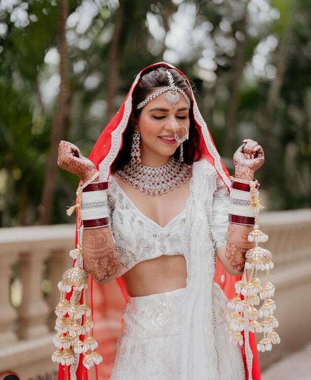 पर्सनल लाइफ की बात करें तो उन्होंने 2023 में बिजनेसमैन निखिल पटेल संग सात फेरे लिए. वो निखिल से शादी के बाद मुंबई से केन्या शिफ्ट हो गई हैं. और कुछ समय से टीवी से गायब हैं. अब एक्ट्रेस फिर से काम करने को लेकर तैयार हैं और अच्छे रोल्स की तलाश में हैं.