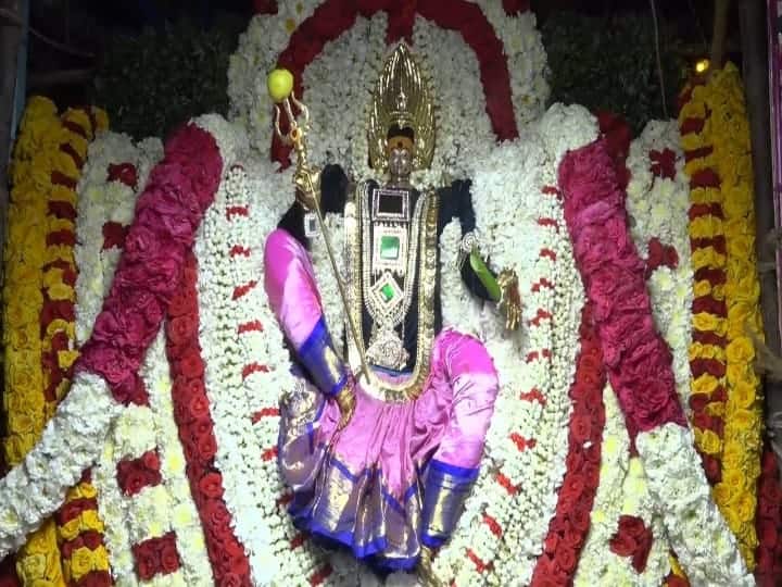 இக்கோவிலின் முக்கிய நிகழ்வாக மது கொடை விழா நடைபெறும்..