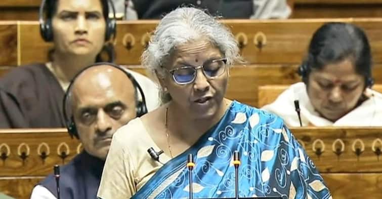 Nirmala Sitharaman Shortest Budget Speech In Lok Sabha आज निर्मला सीतारमण ने दिया सबसे छोटा बजट भाषण, सबसे लंबी Budget Speech का रिकॉर्ड किसके नाम? जानें