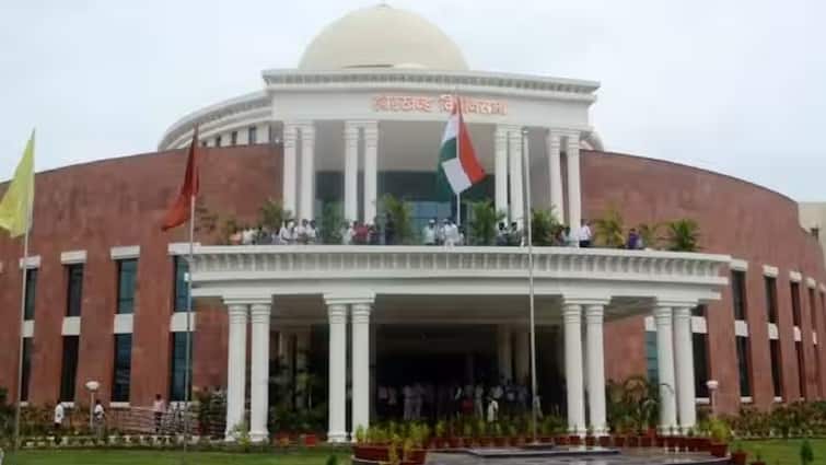 Jharkhand: झारखंड में किस पार्टी के पास कितने विधायक, जानें- क्या है विधानसभा में सीटों का गणित? Jharkhand Assembly Which party how many MLAs know what is mathematics of assembly seats Jharkhand: झारखंड में किस पार्टी के पास कितने विधायक, जानें- क्या है विधानसभा में सीटों का गणित?