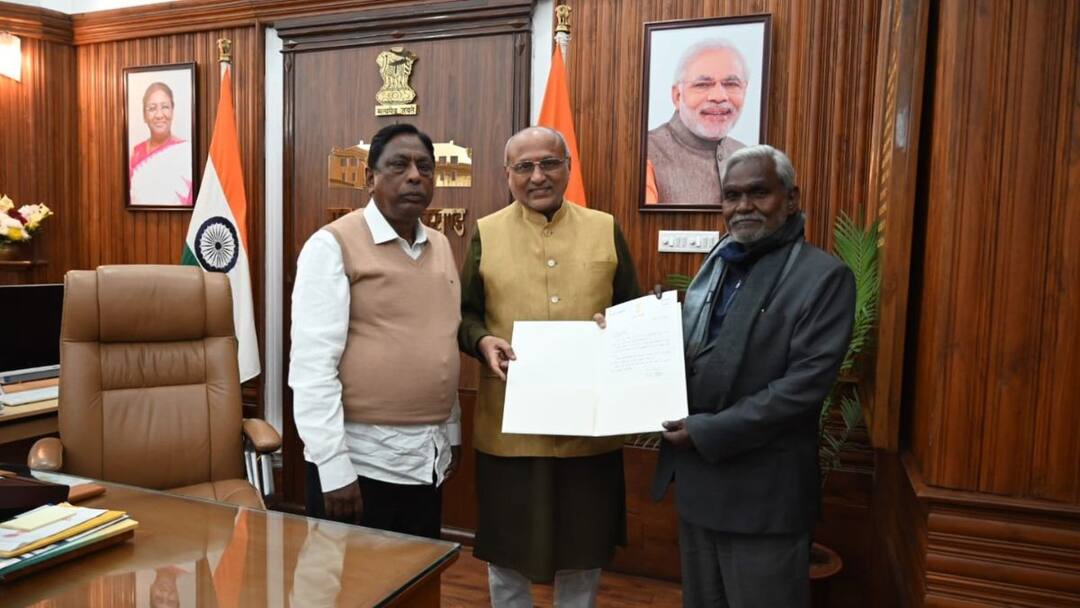 Jharkhand Governor Invites Champai Soren To Form Govt Champai Soren Invited By Governor To Form JMM-Led Government In Jharkhand Jharkhand Governor Invites Champai Soren To Form Govt