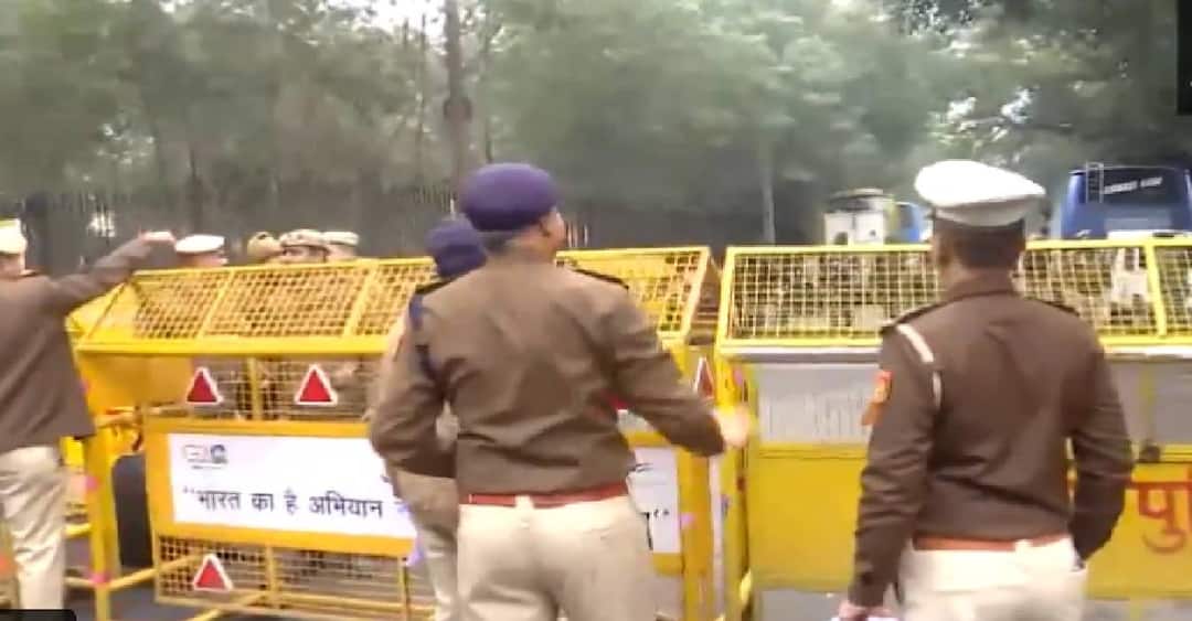 AAP And BJP Protest: ஆம் ஆத்மி - பாஜக போட்டி போராட்டம்.. தலைநகர் டெல்லியில் பலத்த போலீஸ் பாதுகாப்பு..