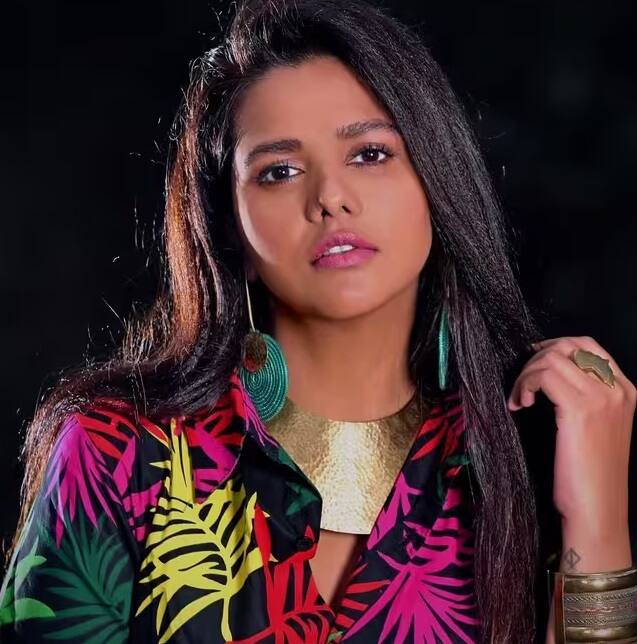 ટાઈમ્સ ઓફ ઈન્ડિયા સાથે વાત કરતી વખતે તેણે કહ્યું હતું કે - જ્યારે હું કાલા ટીકામાં જોડાઇ તો ત્યારે મેં તે માત્ર પૈસા માટે કર્યું હતું. હું ખરાબ સમયમાંથી પસાર થઈ રહી હતી અને મને પૈસાની જરૂર હતી. આ શોના નિર્માતા ખૂબ સારા હતા અને તેમણે મને આ શો આપ્યો હતો.