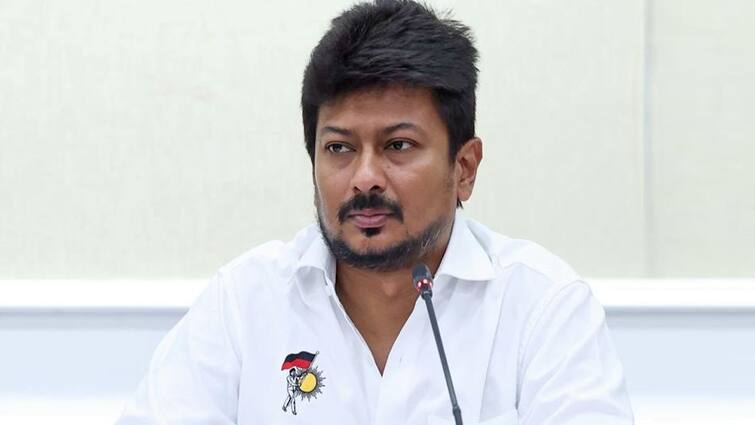 Karnataka Court Summons Tamil Nadu Minister Udhayanidhi Stalin Over Sanatana Remark தொடரும் சனாதன சர்ச்சை.. அமைச்சர் உதயநிதிக்கு நெருக்கடி.. கர்நாடக நீதிமன்றம் அதிரடி!