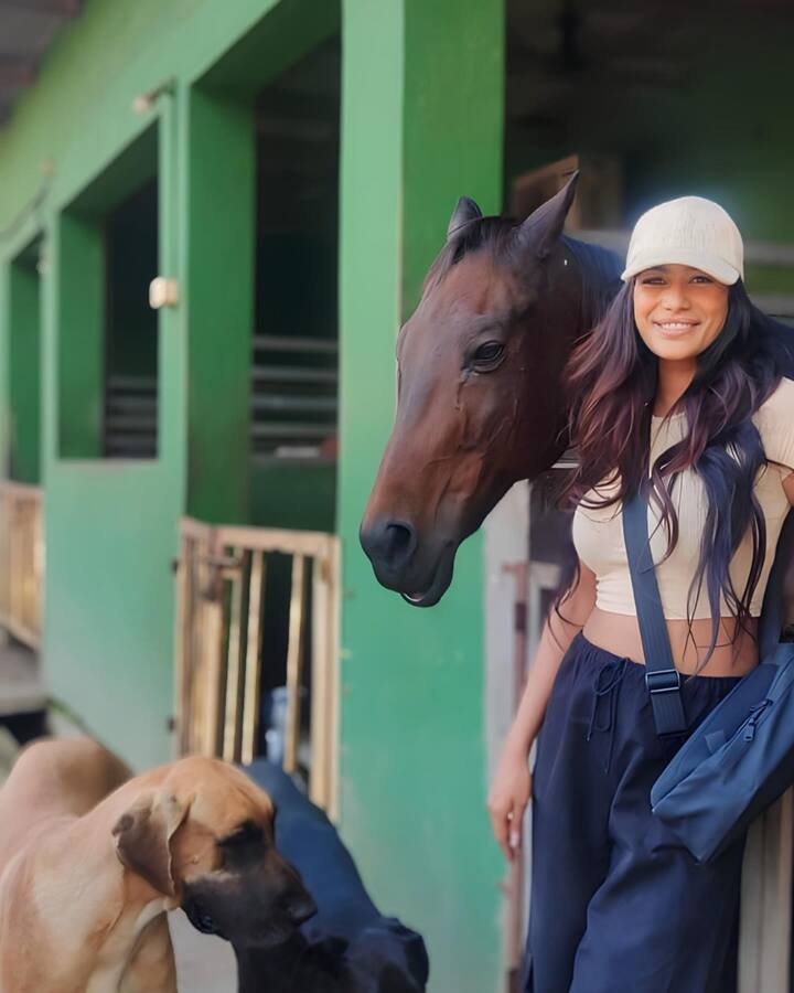 पूनमच्या निधानाने सर्वांनाच मोठा धक्का बसला आहे. (Photo credit : Instagram/@poonampandeyreal)
