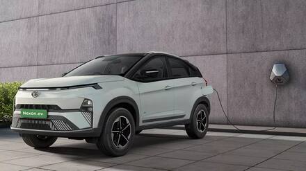 EVs in India: ईवी के क्षेत्र में बढ़ने वाले हैं रोजगार के अवसर, सरकार ने ईवी निर्माण और चार्जिंग इंफ्रास्ट्रक्चर पर दिया जोर 