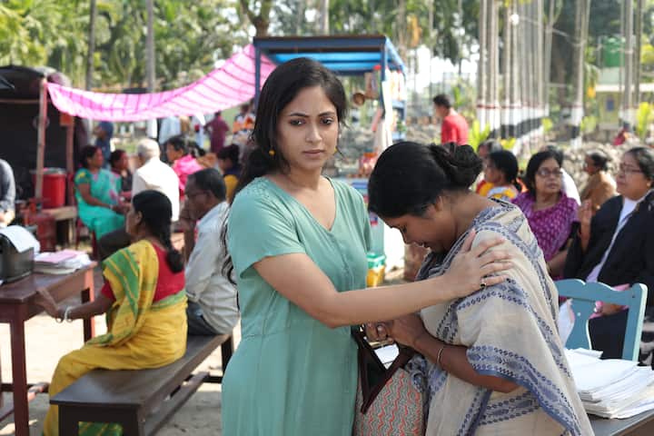 ছোটপর্দায় তাঁর যথেষ্ট জনপ্রিয়তা রয়েছে। তবে এবার ওয়েব সিরিজে তাঁক চরিত্র নিয়ে অবশ্যই দর্শকদের প্রত্যাশা রয়েছে।