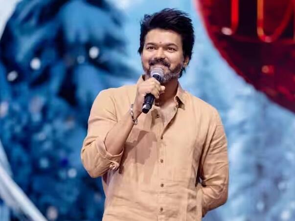 அரசியல் என்ட்ரி குறித்த நீண்ட அறிவிப்பை, விஜய் சோஷியல் மீடியாவில் பதிவிட்டுள்ளார்.