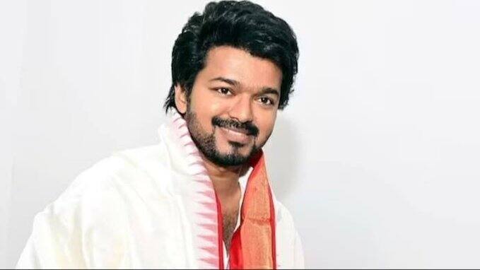 என்னுடைய தாய் தந்தைக்கு அடுத்து எனக்கு பெயர், புகழ் மற்றும் எல்லாமும் கொடுத்த தமிழ்நாட்டு மக்களுக்கும், தமிழ் சமுதாயத்திற்கும் என்னால் முடிந்த வரையில், இன்னும் முழுமையாக உதவ வேண்டும் என்பதே எனது நீண்ட கால எண்ணம் மற்றும் விருப்பமாகும்.