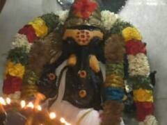 கரூர்  ஸ்ரீ சிவசக்தி விநாயகர் ஆலயத்தில் 108 வலம்புரி சங்காபிஷேக விழா