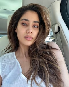 Janhvi Kapoor Shares Some Bare, Some With Makeup Photos, Asks Fans To Suggest Hair Colour