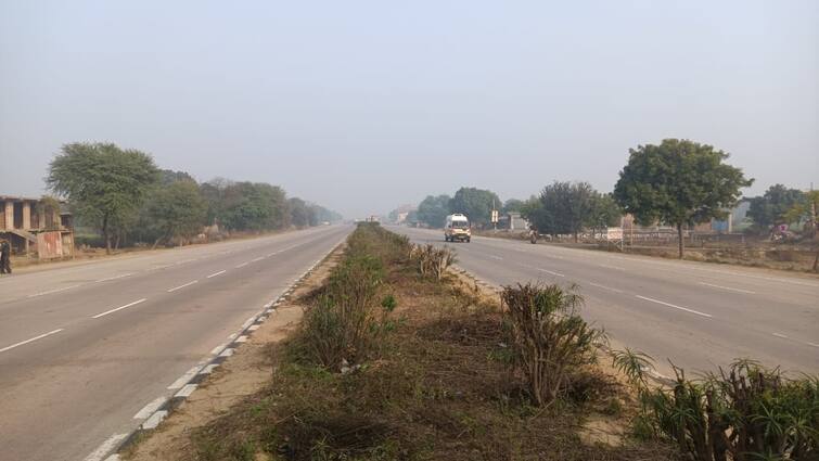 Kanpur Jhansi National Highway Illegal occupation NHAI land administration take action Kanpur News: कानपुर में NHAI की जमीन पर अवैध कब्जा, प्रशासन ने की कार्रवाई की तैयारी