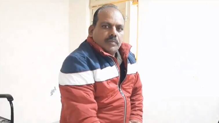 MP Lokayukta arrested Jabalpur Constable Red Handed Taking Bribe MP Police ribe Case ann MP News: जबलपुर में लोकायुक्त ने रिश्वत लेते हवलदार को रंगे हाथ दबोचा, निलंबित