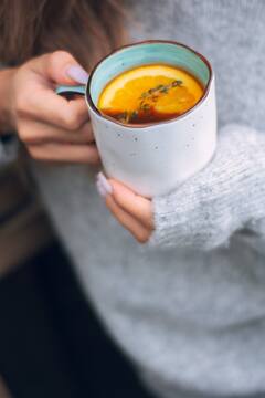 Orange Tea Recipe : இணையத்தில் ட்ரெண்டாகும் கமலாப்பழ டீ.. இதில் என்னென்ன நன்மைகள் இருக்கு தெரியுமா?