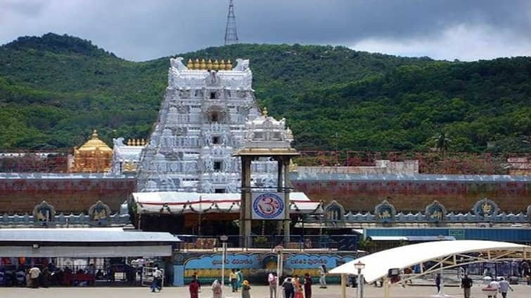 irctc brings powerful tour package tirupati balaji will be seen very cheaply  IRCTC લાવ્યું શાનદાર ટૂર પેકેજ, સસ્તામાં થશે તિરુપતિ બાલાજીના દર્શન 