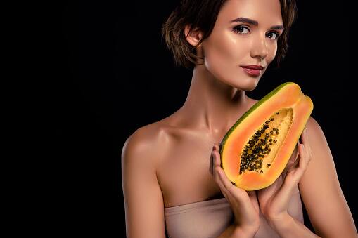 Papaya: Infused with the goodness of vitamins and minerals, the enzymes found in this fruit have antibacterial, anti-fungal, and antiviral activities, and assist to protect the skin from free radical damage. (Image Source: Getty)