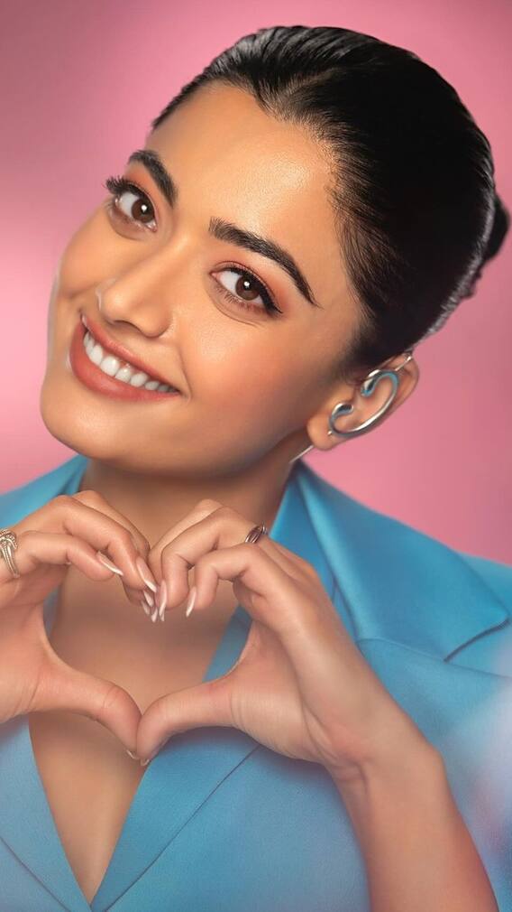 विजय के संग रिलेशनशिप में हैं रश्मिका?खुद कही ये बात