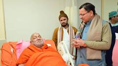 जगद्गुरु स्वामी रामभद्राचार्य महाराज का सीएम धामी ने जाना हाल, देहरादून के अस्पताल में हैं भर्ती
