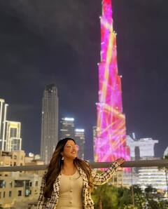 भोजपुरी स्टार निरहुआ ने दुबई में आम्रपाली दुबे संग मनाया अपना बर्थडे, एक्ट्रेस ने दिखाई सेलिब्रेशन की झलक