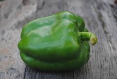 capsicum  Benefits : तुम्हालाही आवडते सिमला मिरची; जाणून घ्या त्याचे फायदे आणि तोटे