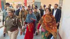 समाधान दिवस में महिला ने डीजल डालकर किया आत्महत्या का प्रयास, पुलिस ने हिरासत में लिया