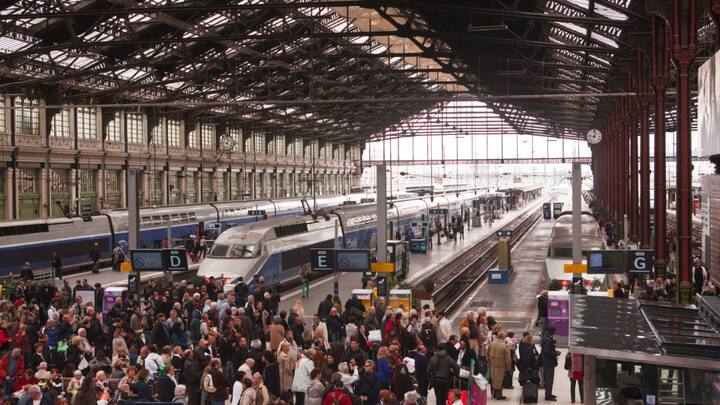 3 People Wounded In Knife Attack At Gare De Lyon Train Station In Paris, Attacker Arrested 3 People Wounded In Knife Attack At Gare De Lyon Train Station In Paris, Attacker Arrested