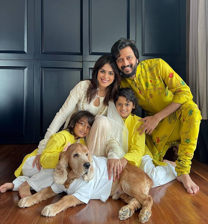 रितेश देशमुख आणि जिनिलिया देशमुख यांची लव्हस्टोरी खूपच कमाल आहे. (Image Source : Instagram/ riteishd)
