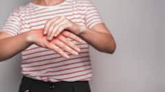 Health Tips: जोड़ों में दर्द और सूजन अर्थराइटिस के हो सकते हैं लक्षण!