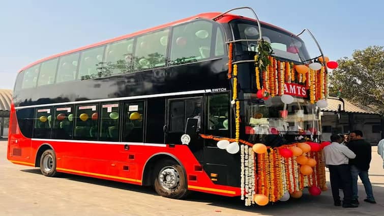 Double Decker Bus starts from today in the ahmedabad with a new look and facilitated, see the bus route Double Decker Bus: ત્રણ દાયકા બાદ અમદાવાદમાં શરૂ થઇ ડબલ ડેકર એસી ઈ-બસ, શહેરમાં ક્યાં-ક્યાં દોડશે ને શું છે ફેસિલિટી ?