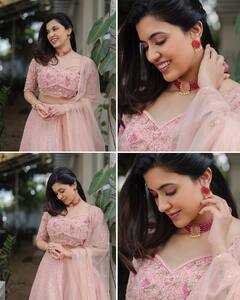 Anju Kurian Photos : அழகே உருவாய் நிற்கும் அழகி அஞ்சு குரியன்..புகைப்படங்கள் இதோ!