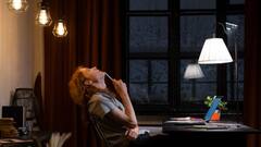 रात-दिन बल्ब जलाकर रहना हेल्थ के लिए कितना खतरनाक है, जानें