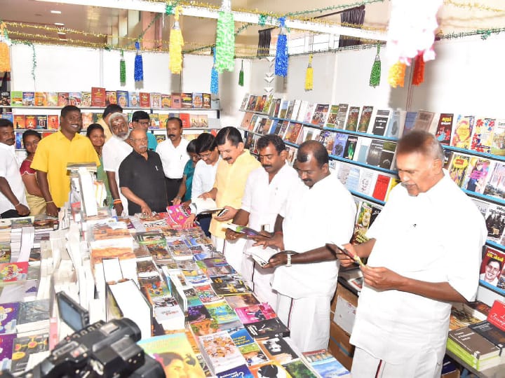 நெல்லையில் புத்தக  திருவிழா: வாசகர்களுக்கு அன்பு கோரிக்கை வைத்த சபாநாயகர் அப்பாவு