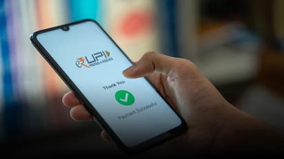 UPI in France Eiffel Tower leads way, offers seamless transactions for Indians UPI Payment: உலகிற்கே வழிகாட்டும் இந்தியாவின் யுபிஐ! பிரான்ஸிலும் வந்தாச்சு! வேறு எங்கெங்கு இருக்கு தெரியுமா?