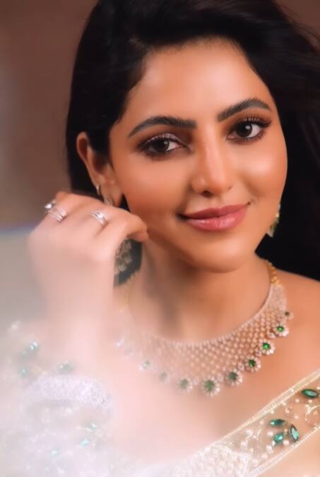 தற்போது இந்த புகைப்படங்கள் லைக்ஸ்களை அள்ளி வருகிறது.